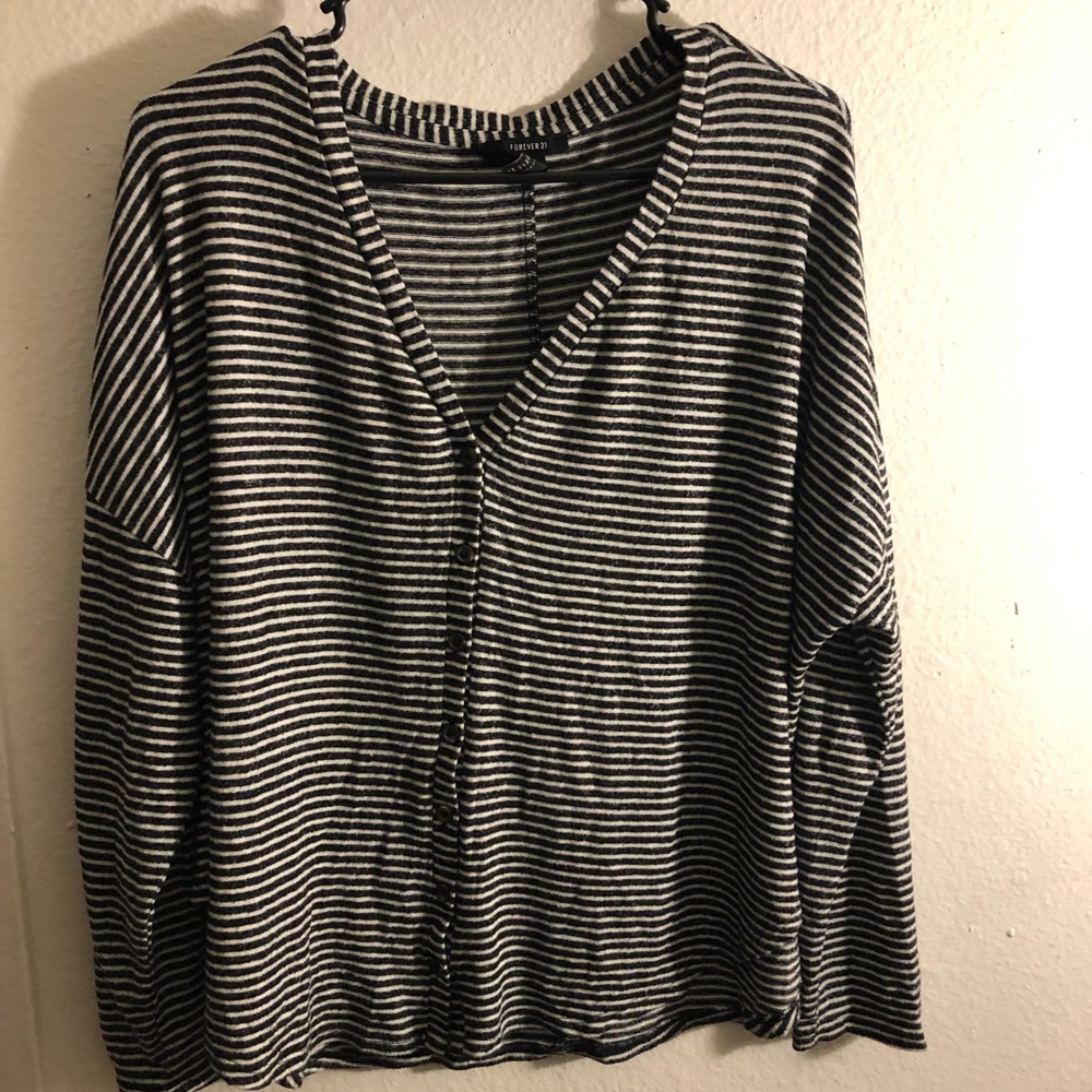 Light weight black and white cardigan